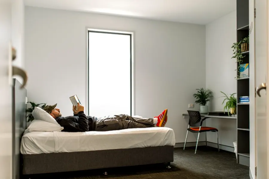 A private room in the detox hospital